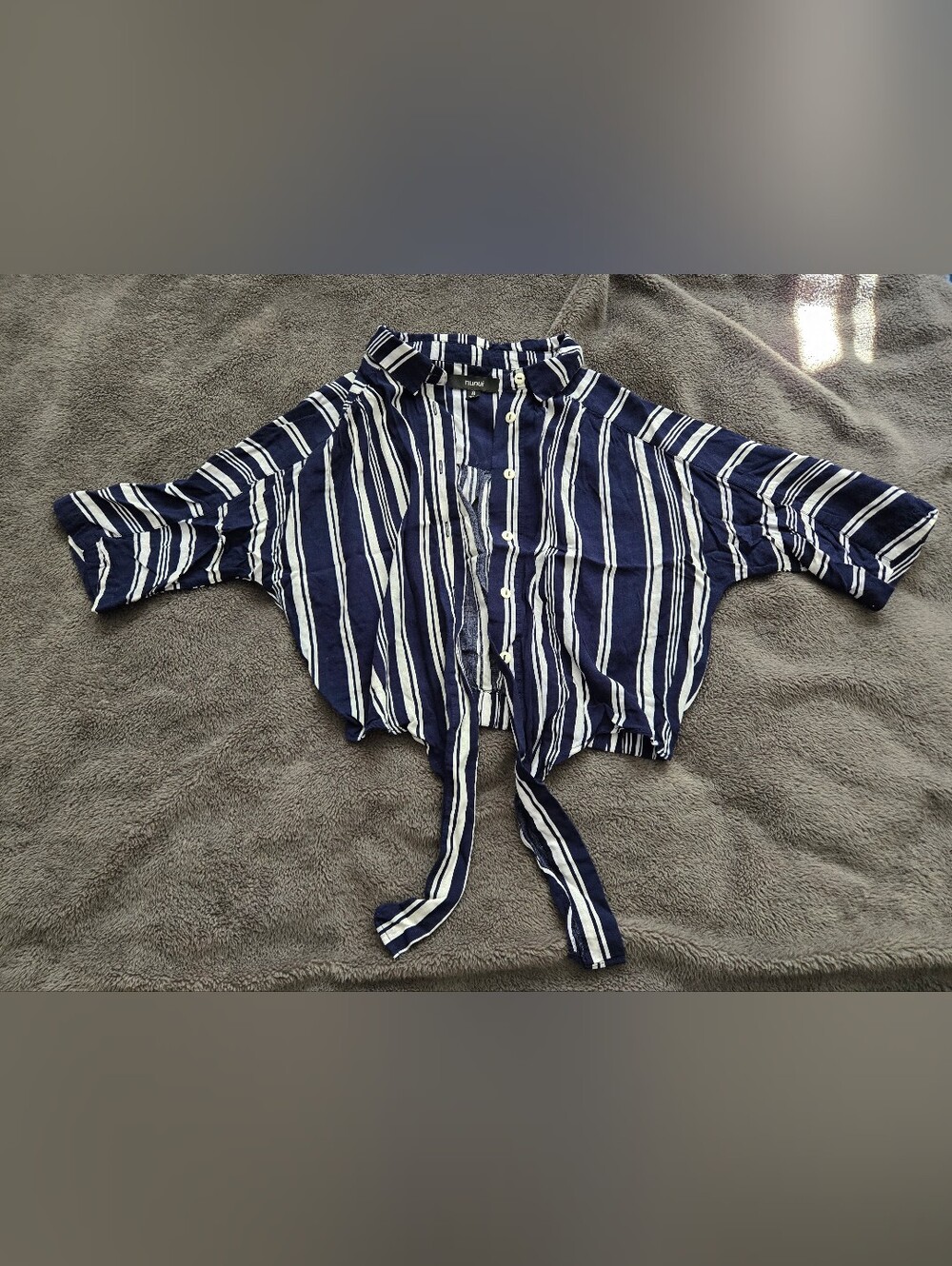 ✨️3/$15✨️ Striped Navy & White Tie-Front Cropped Shirt